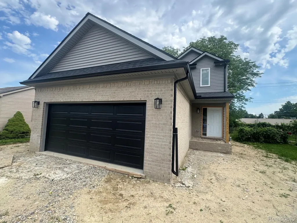 20220 Finley Street Clinton Charter Township MI 48035