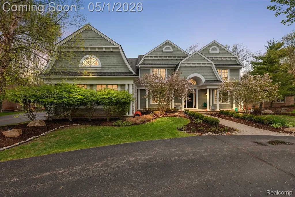 30405 Stonegate Drive Franklin Village MI 48025