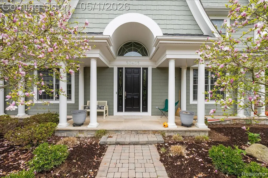 30405 Stonegate Drive Franklin Village MI 48025