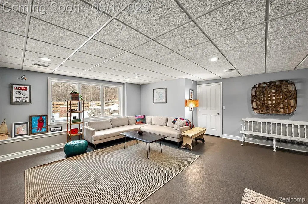 30405 Stonegate Drive Franklin Village MI 48025