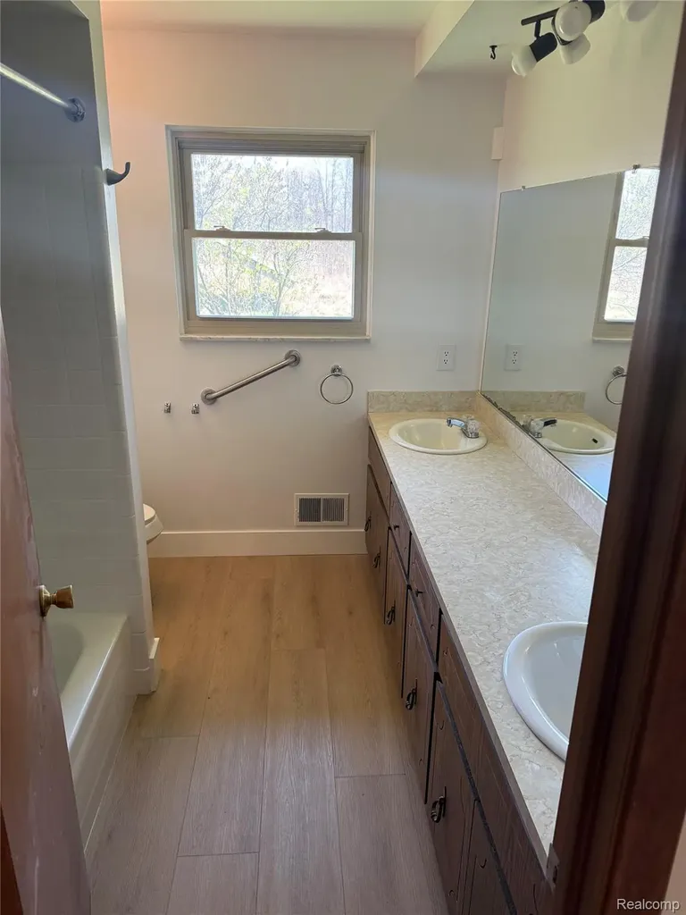 11779 Dunn Road St. Clair City MI 48041