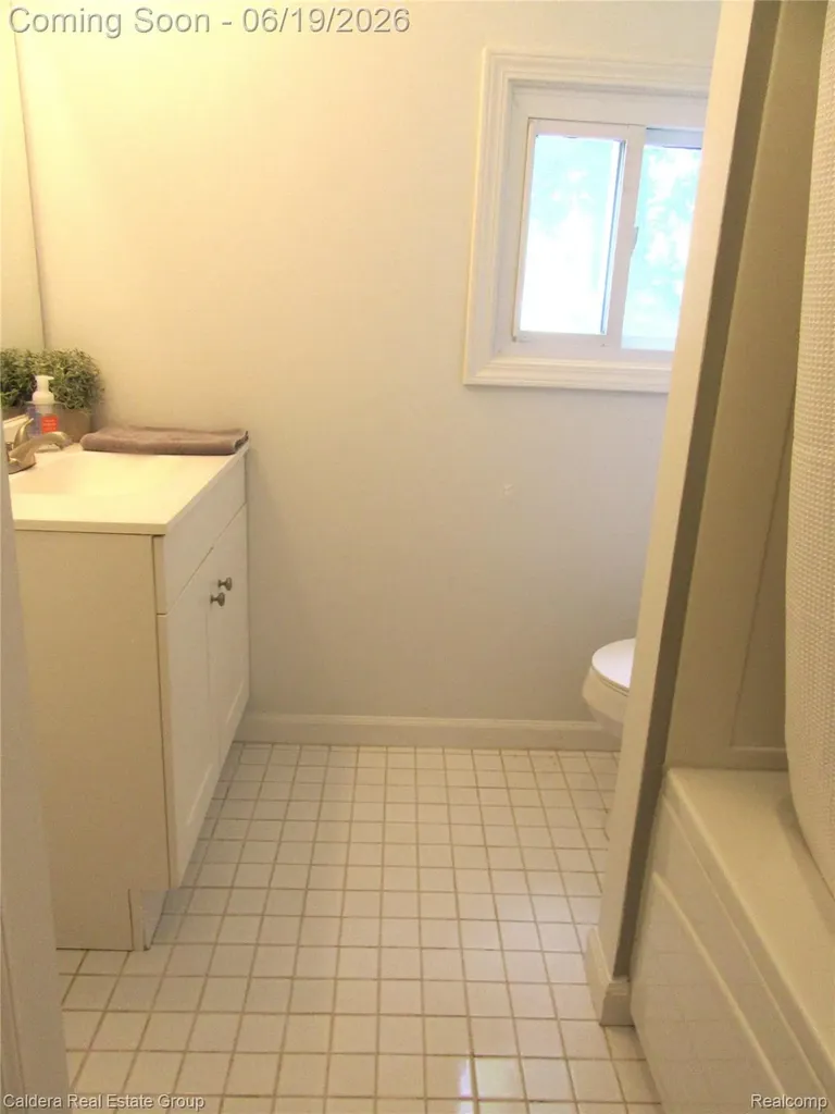 4251 Quebec Street Auburn Hills City MI 48326