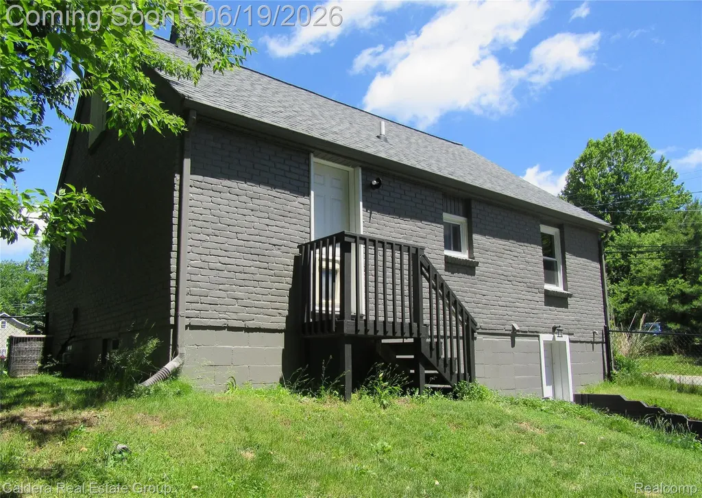 4251 Quebec Street Auburn Hills City MI 48326