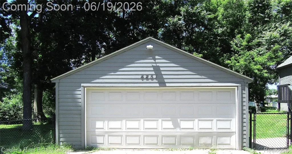 4251 Quebec Street Auburn Hills City MI 48326