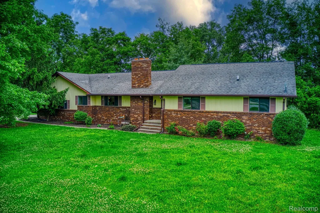 12012 Belle River Road Riley Township MI 48041