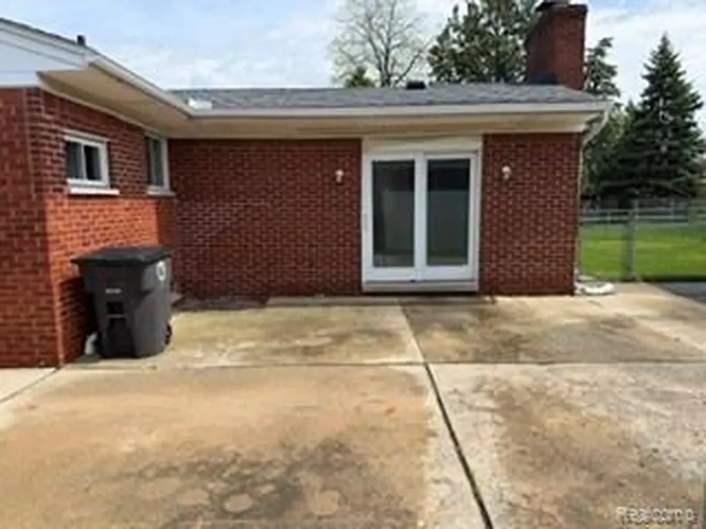 14137 Berkshire Street Riverview City MI 48193