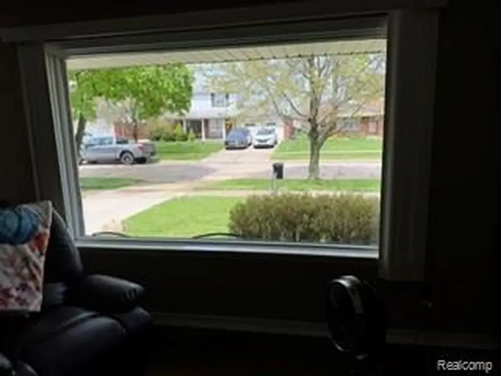 14137 Berkshire Street Riverview City MI 48193