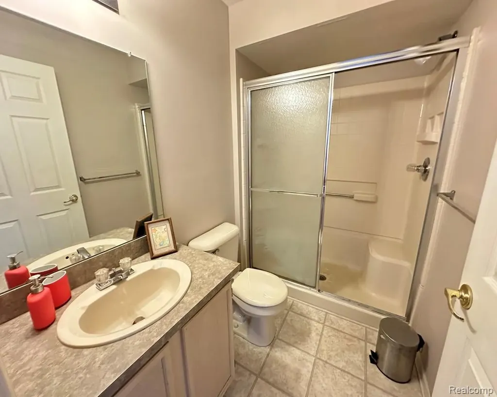 7 Georgetown Dearborn City MI 48126