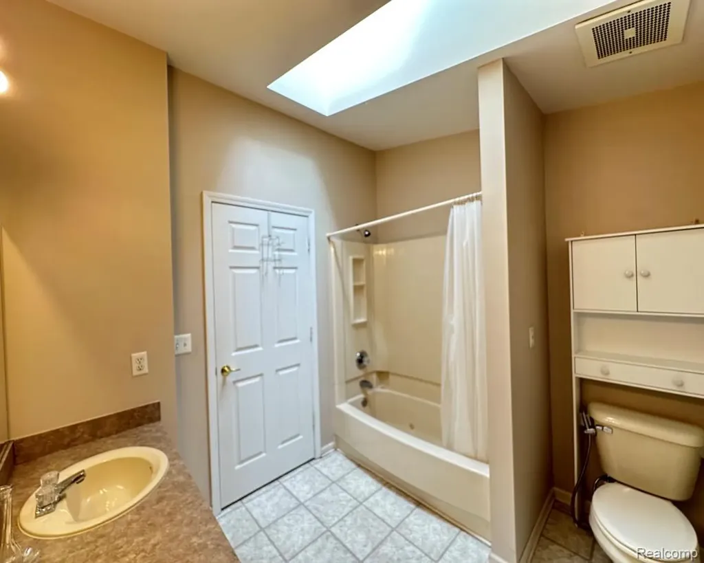 7 Georgetown Dearborn City MI 48126