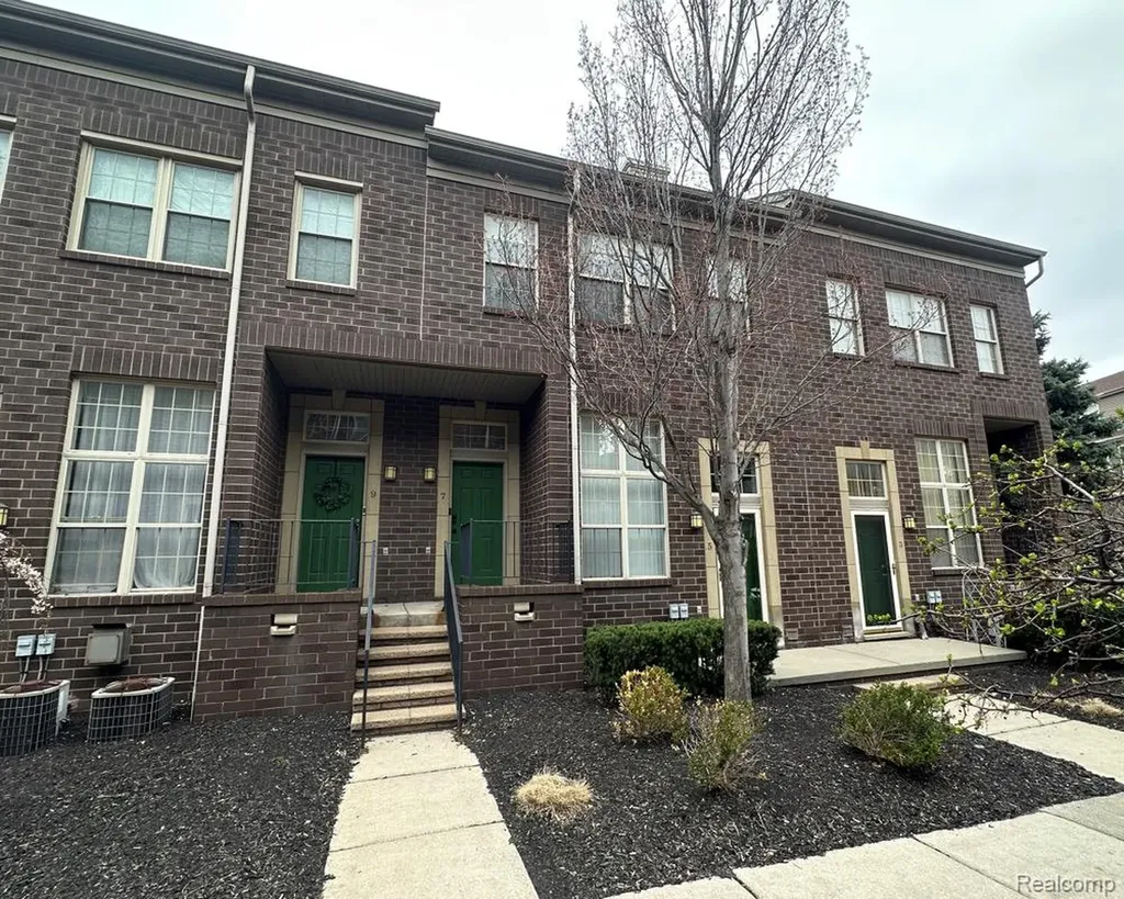 7 Georgetown Dearborn City MI 48126