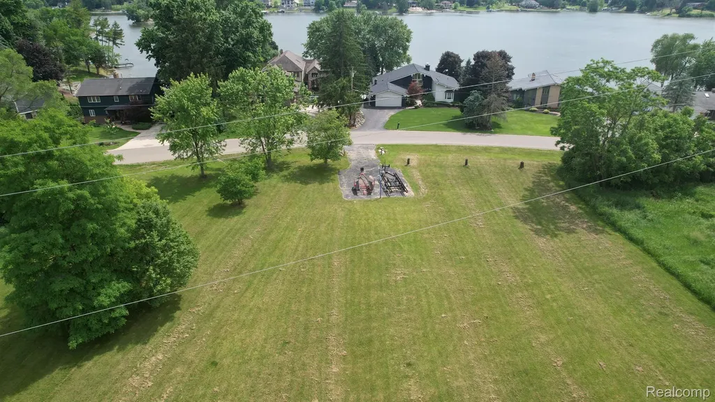 7447 Driftwood Drive Deerfield Township MI 48430