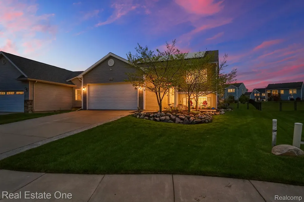 3513 Amber Oaks Drive Howell Township MI 48855