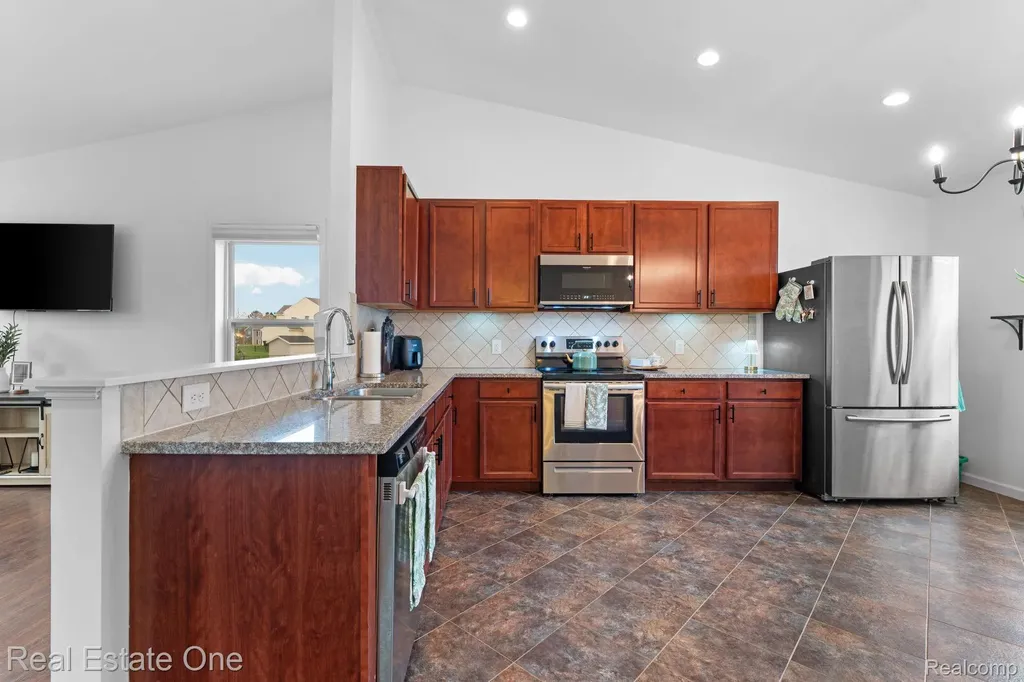 3513 Amber Oaks Drive Howell Township MI 48855