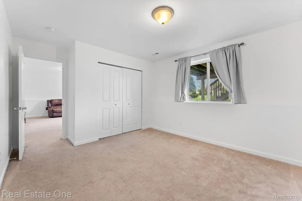 3513 Amber Oaks Drive Howell Township MI 48855