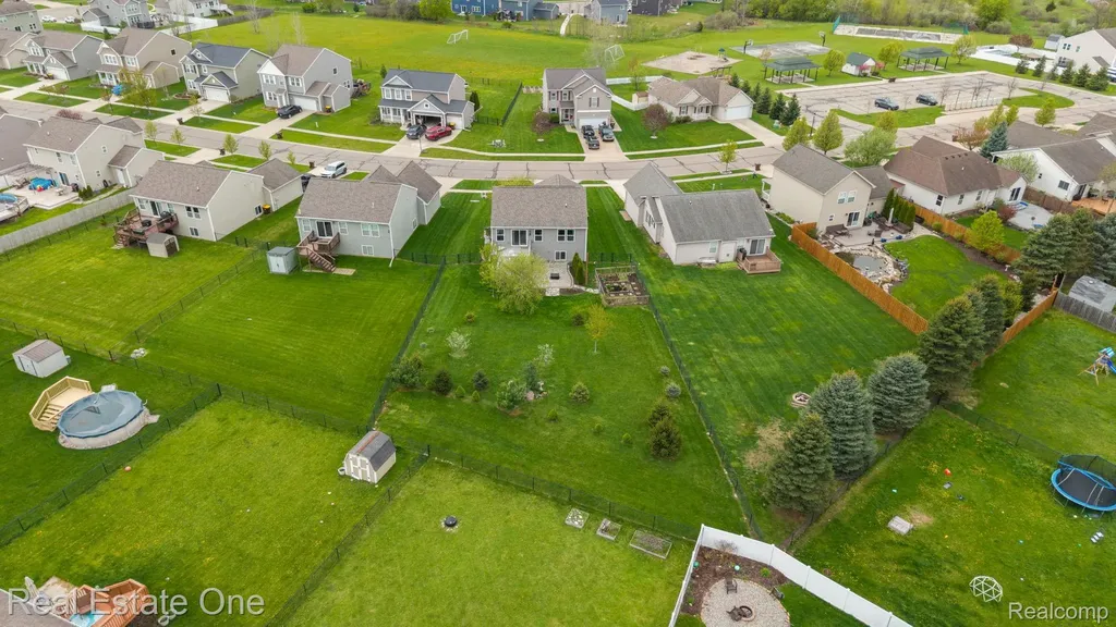 3513 Amber Oaks Drive Howell Township MI 48855