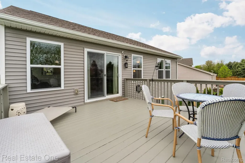 3513 Amber Oaks Drive Howell Township MI 48855