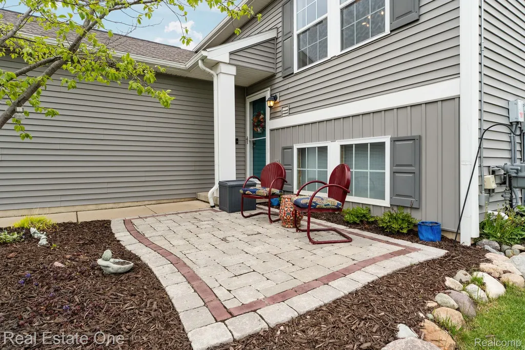 3513 Amber Oaks Drive Howell Township MI 48855