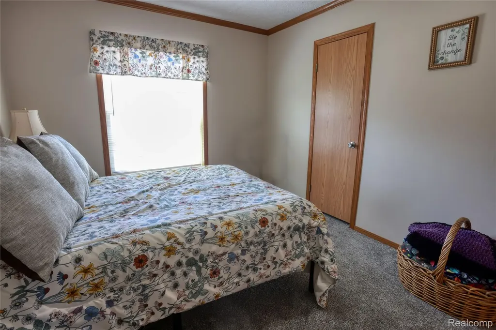 280 Pompano Court Lapeer Township MI 48446