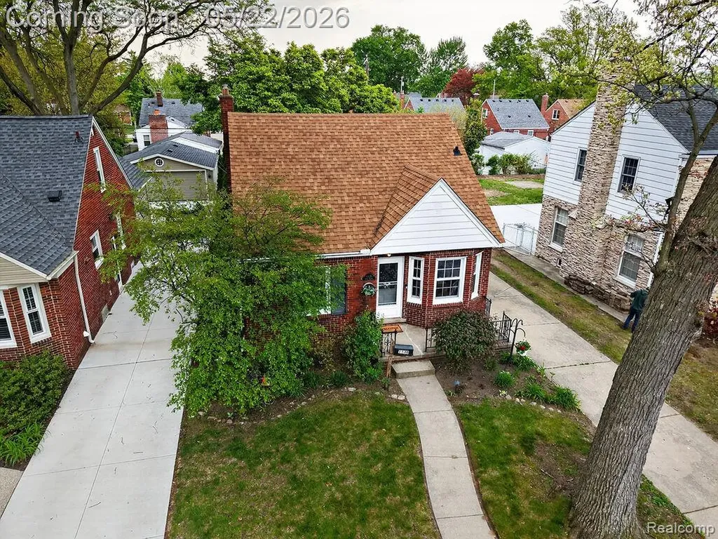 1330 N Vernon Street Dearborn City MI 48128