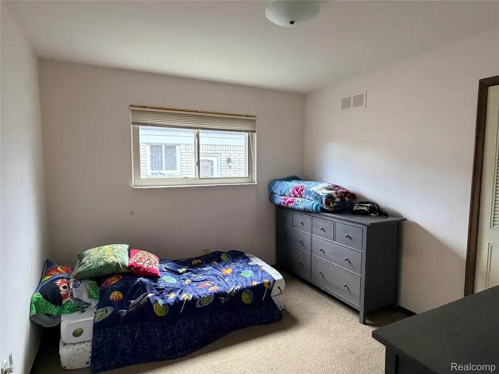 35774 Annette Drive Sterling Heights City MI 48310