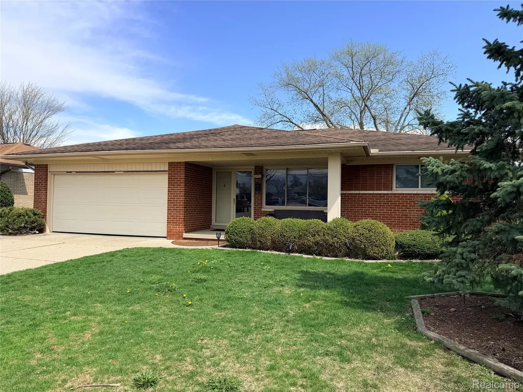35774 Annette Drive Sterling Heights City MI 48310