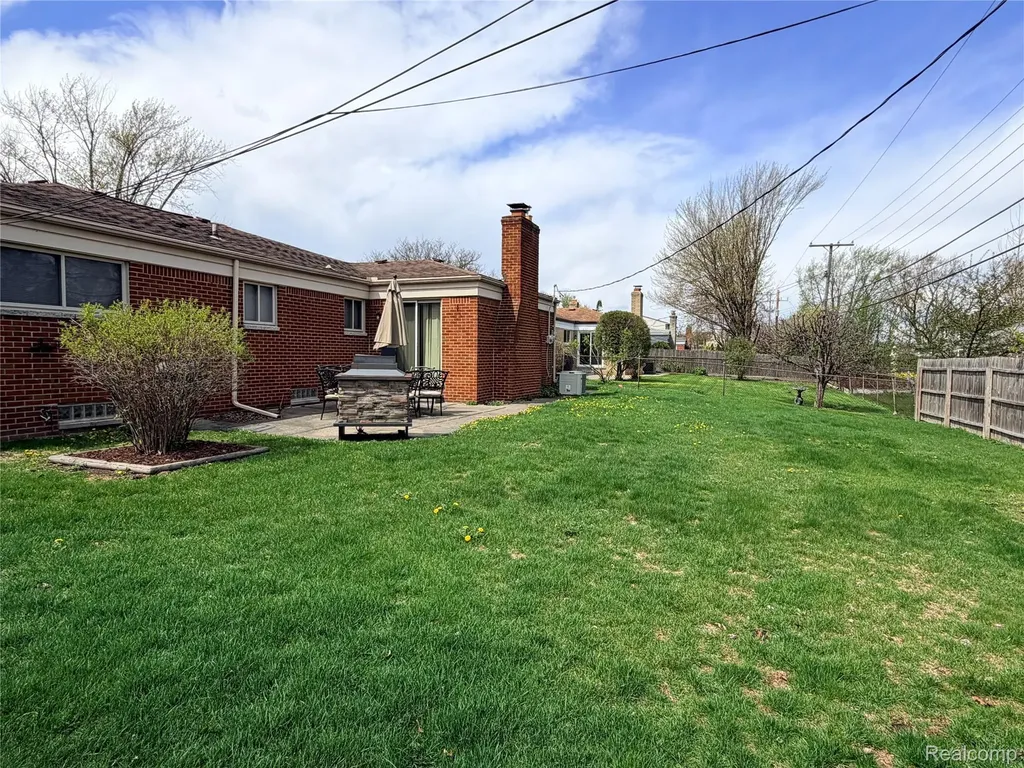 35774 Annette Drive Sterling Heights City MI 48310