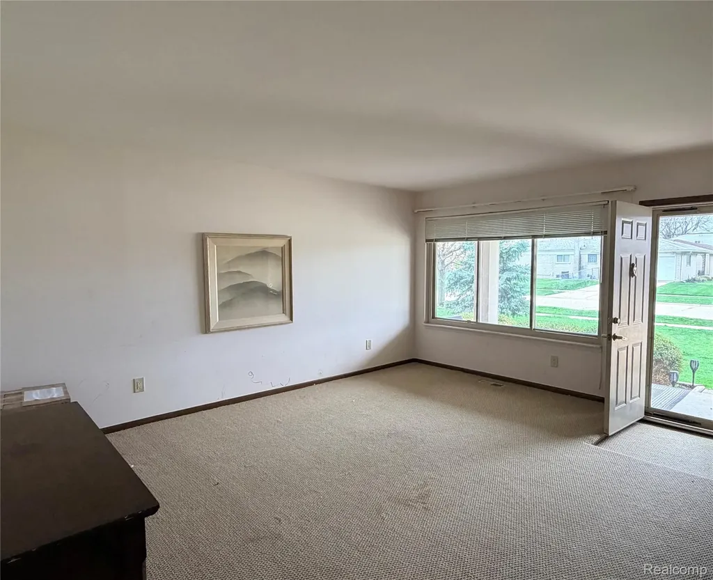 35774 Annette Drive Sterling Heights City MI 48310
