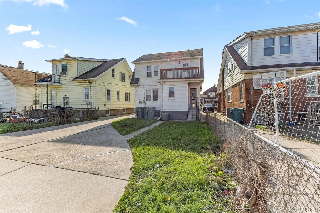 6842 Jonathon Street Dearborn City MI 48126