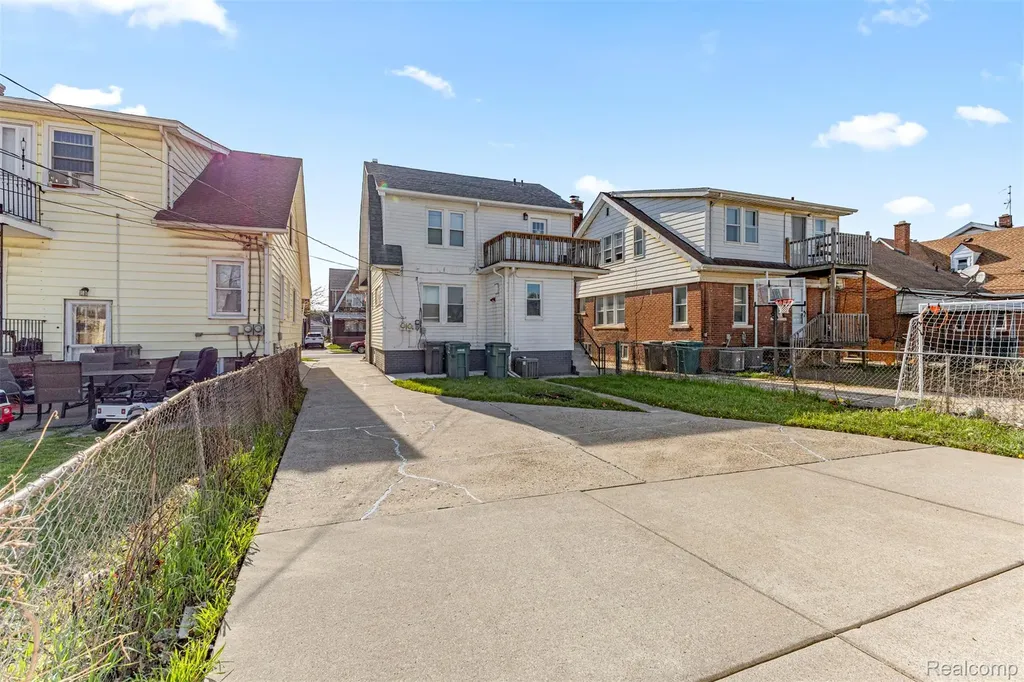 6842 Jonathon Street Dearborn City MI 48126