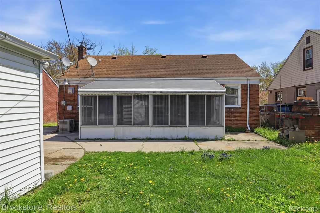 20247 Prevost Street Detroit City MI 48235