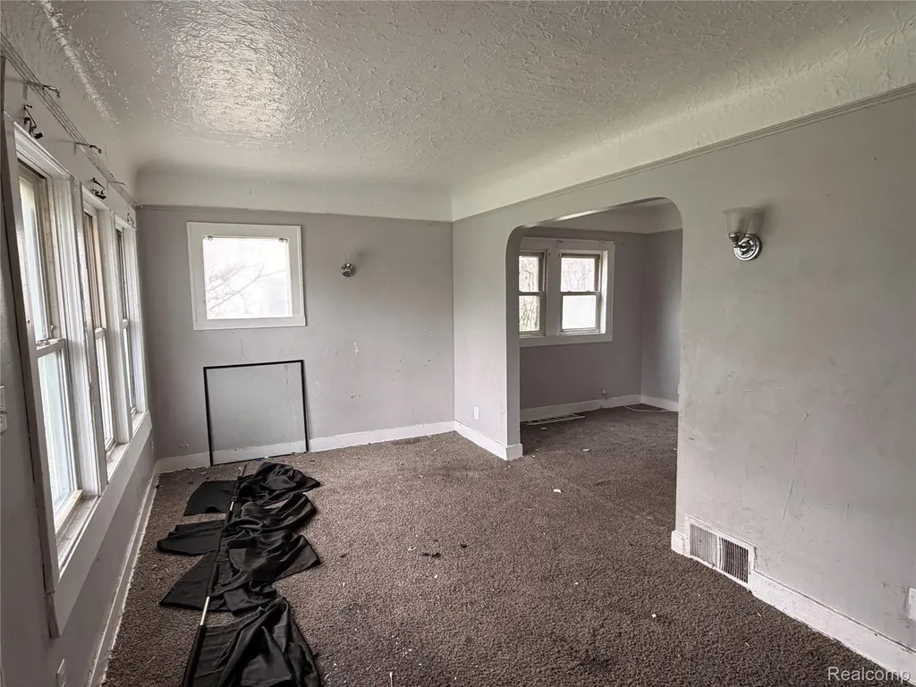 14002 Vaughan Street Detroit City MI 48223