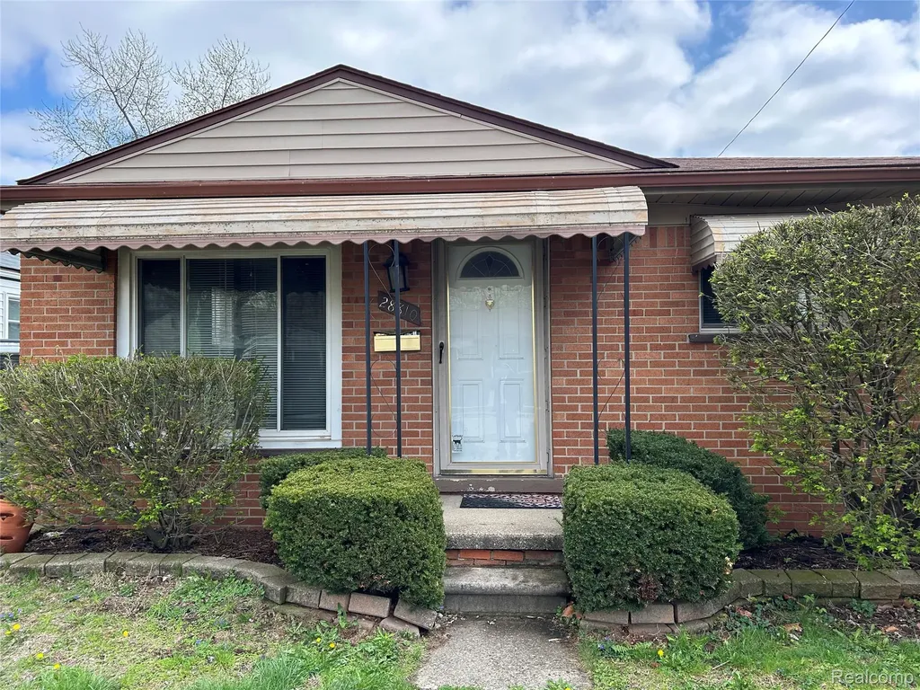 28810 Townley Street Madison Heights City MI 48071