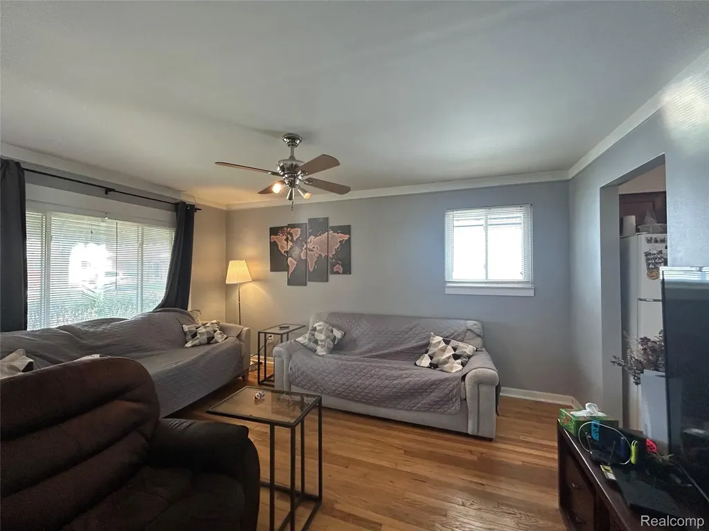 28810 Townley Street Madison Heights City MI 48071