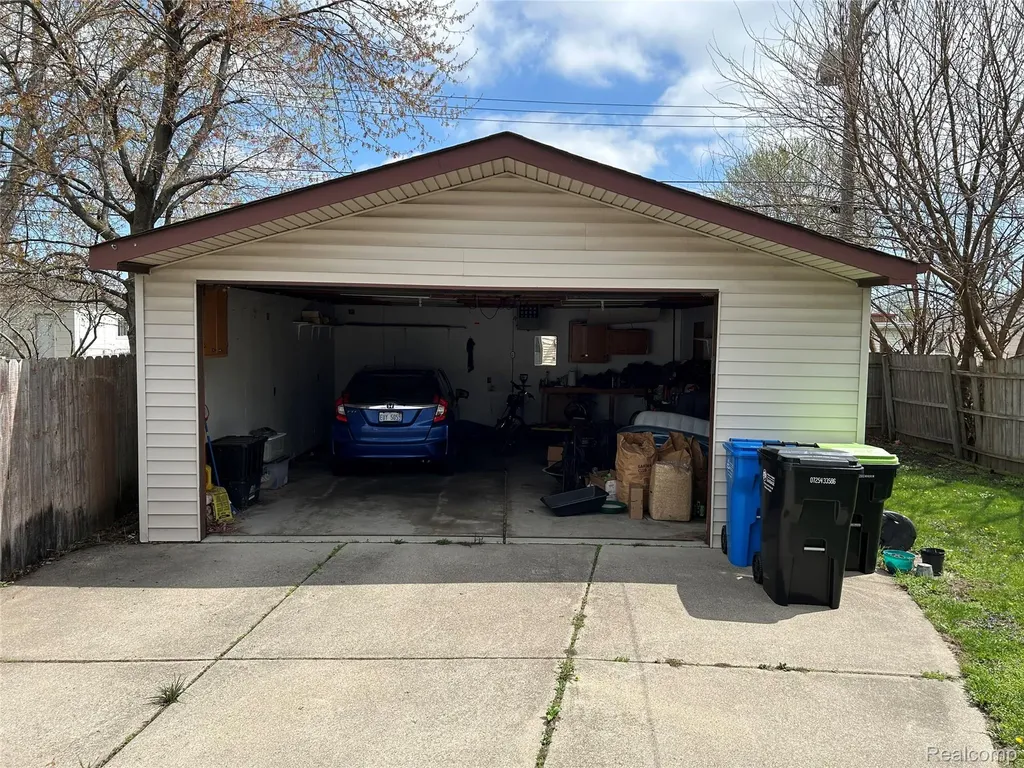 28810 Townley Street Madison Heights City MI 48071