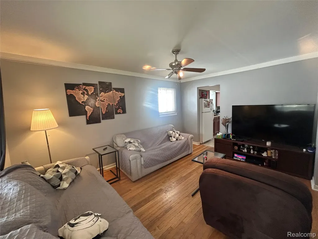 28810 Townley Street Madison Heights City MI 48071