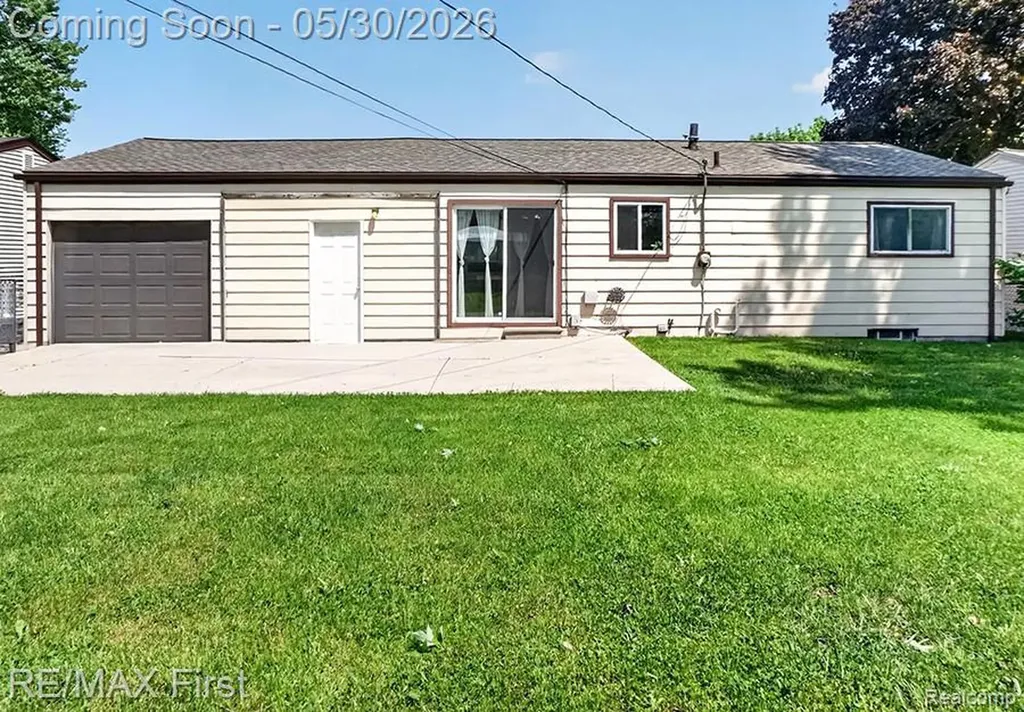 12582 Bender Drive Sterling Heights City MI 48313