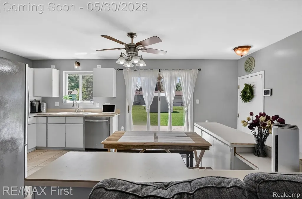 12582 Bender Drive Sterling Heights City MI 48313