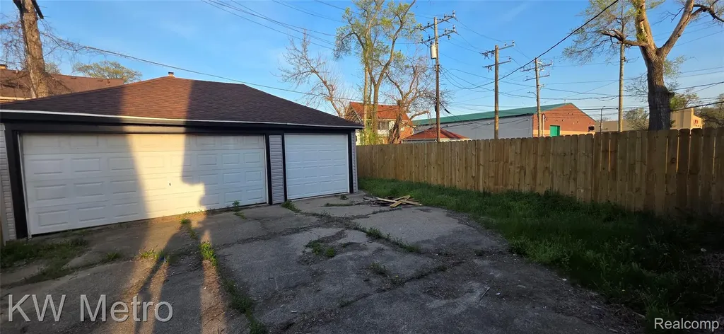17144 Greenlawn Street Detroit City MI 48221