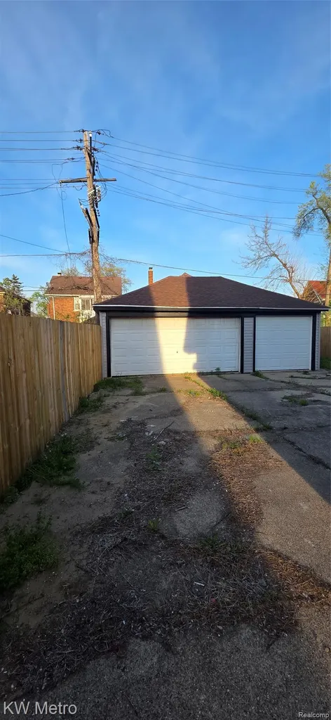 17144 Greenlawn Street Detroit City MI 48221