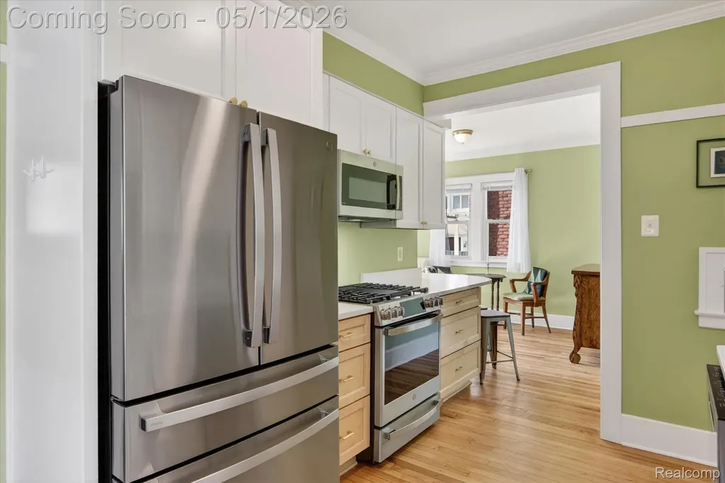 925 Nottingham Road Grosse Pointe Park City MI 48230
