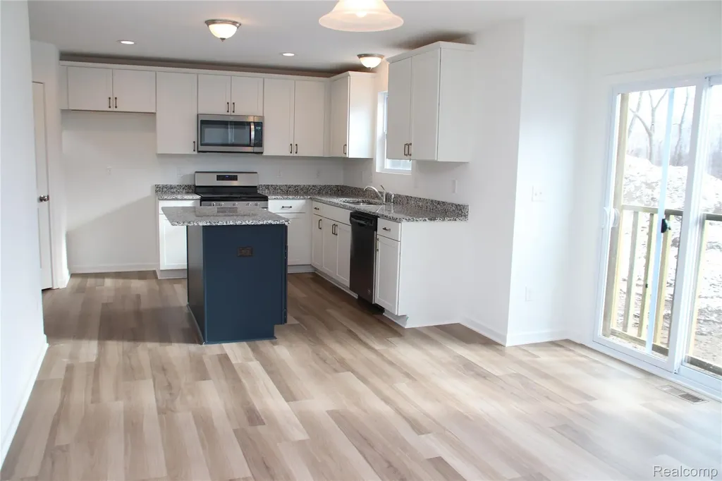 6007 Huron River Lane Ypsilanti Charter Township MI 48197