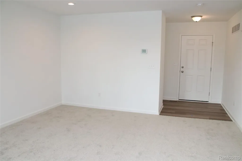 6007 Huron River Lane Ypsilanti Charter Township MI 48197