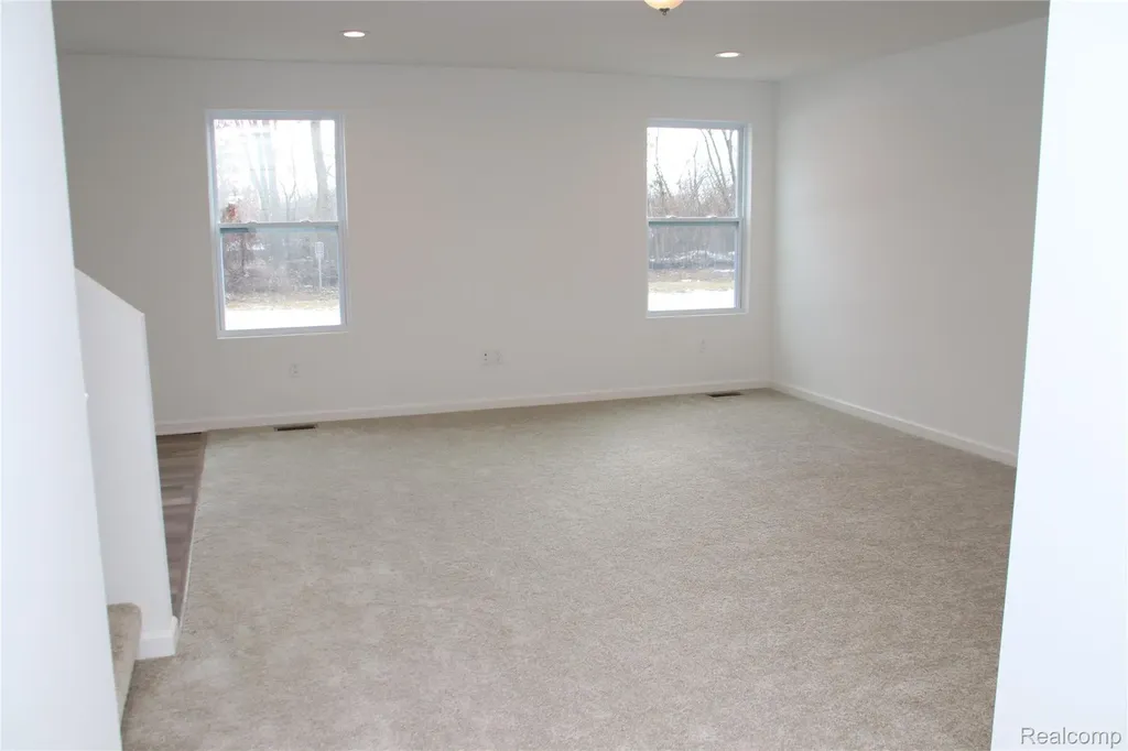 6007 Huron River Lane Ypsilanti Charter Township MI 48197