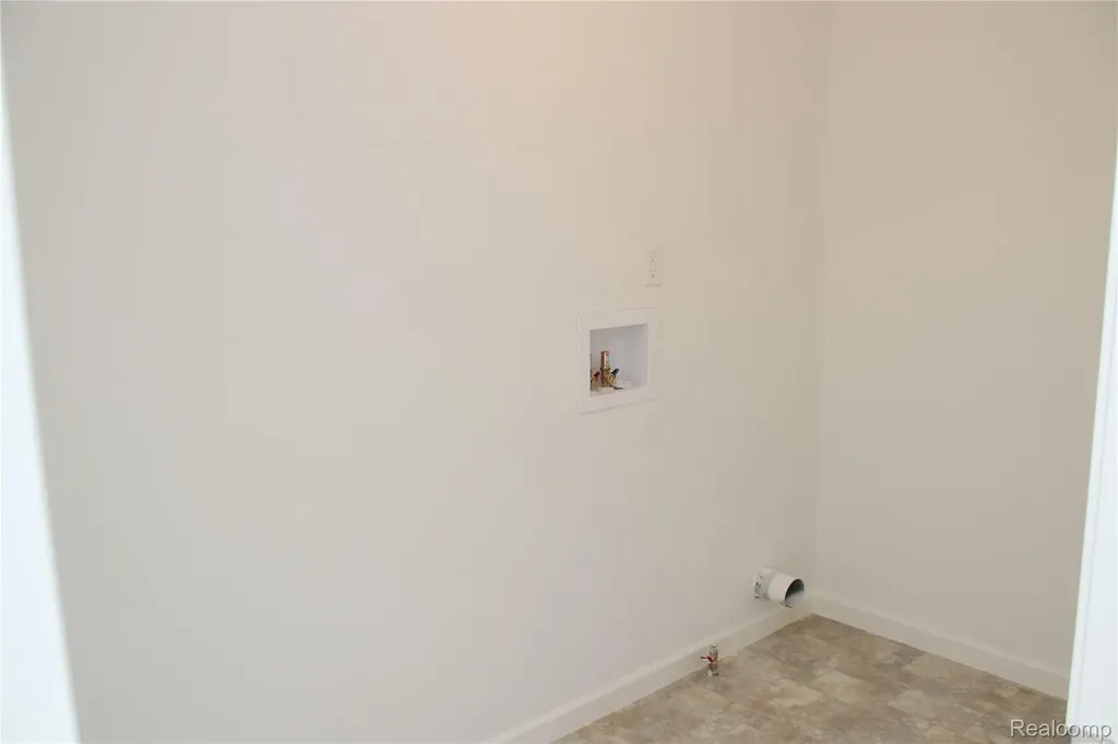 6007 Huron River Lane Ypsilanti Charter Township MI 48197