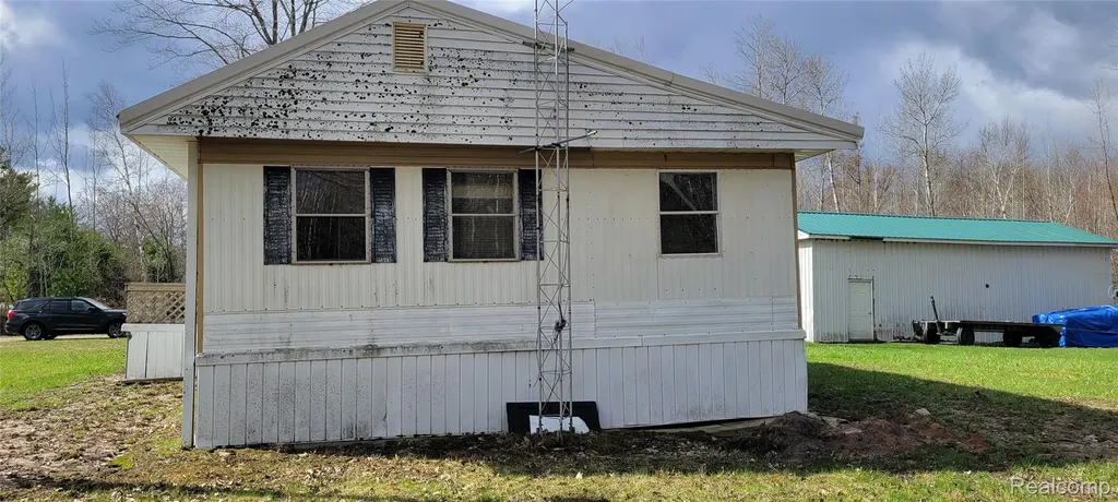 2889 Mill Station Road E Plainfield Township MI 48739