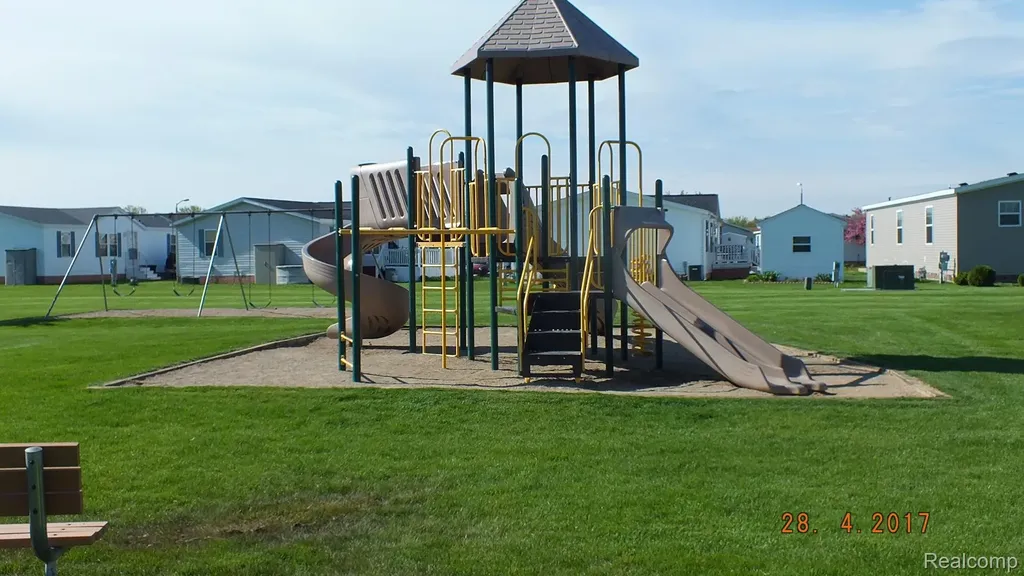 955 Cameron Circle Raisinville Township MI 48161
