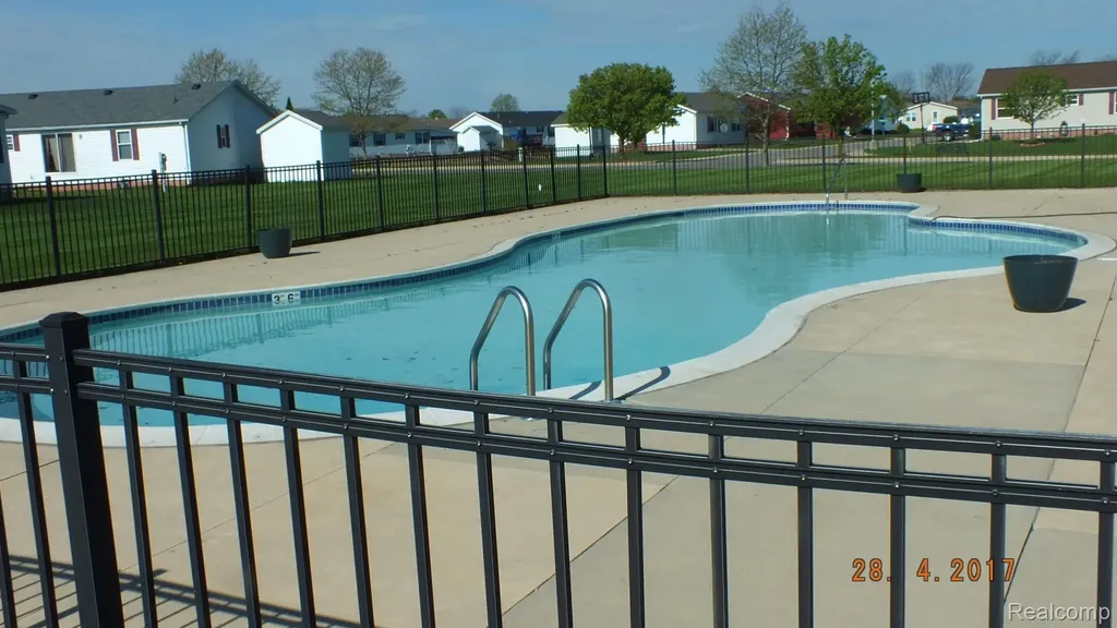 955 Cameron Circle Raisinville Township MI 48161