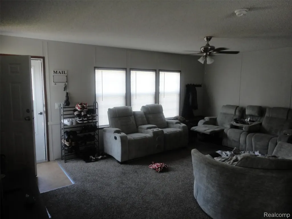 955 Cameron Circle Raisinville Township MI 48161