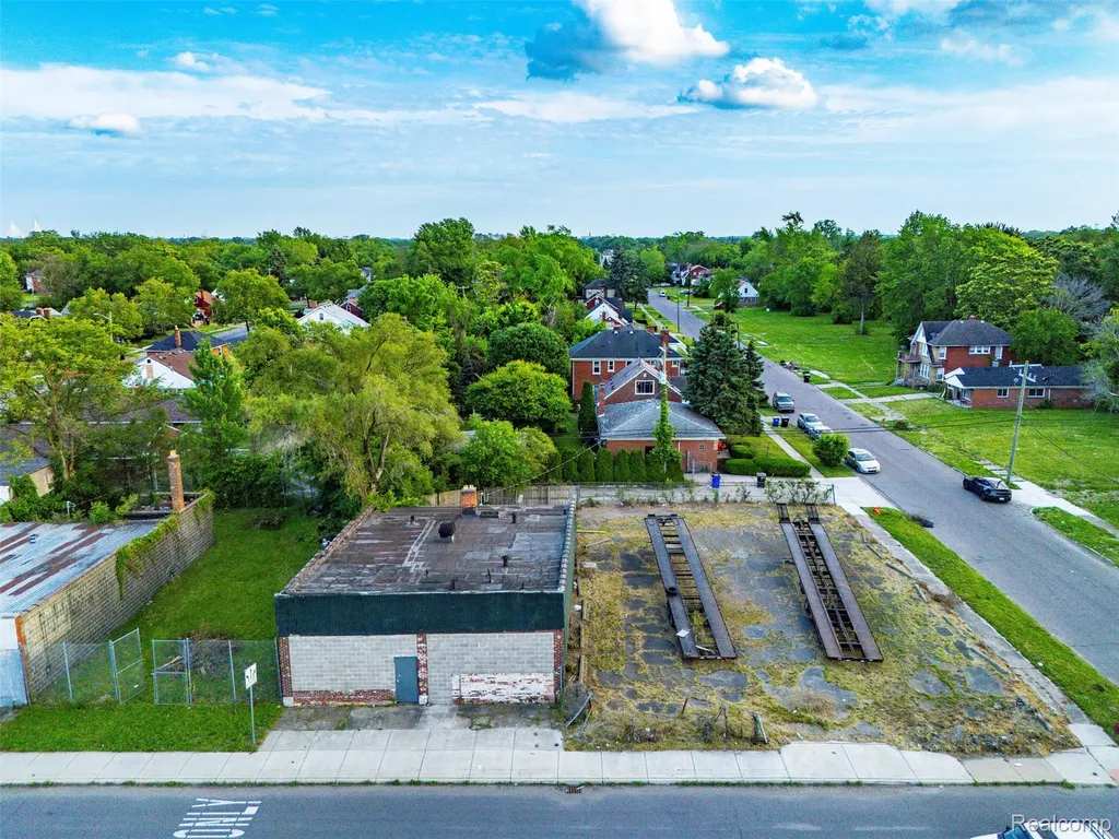 12735 W Chicago Street Detroit City MI 48228