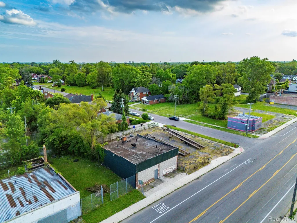 12735 W Chicago Street Detroit City MI 48228